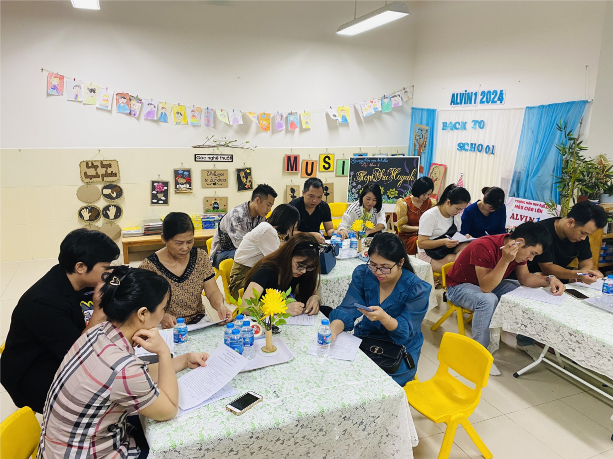 Lớp Alvin 1 tổ chức họp phụ huynh đầu năm học 2024 - 2025